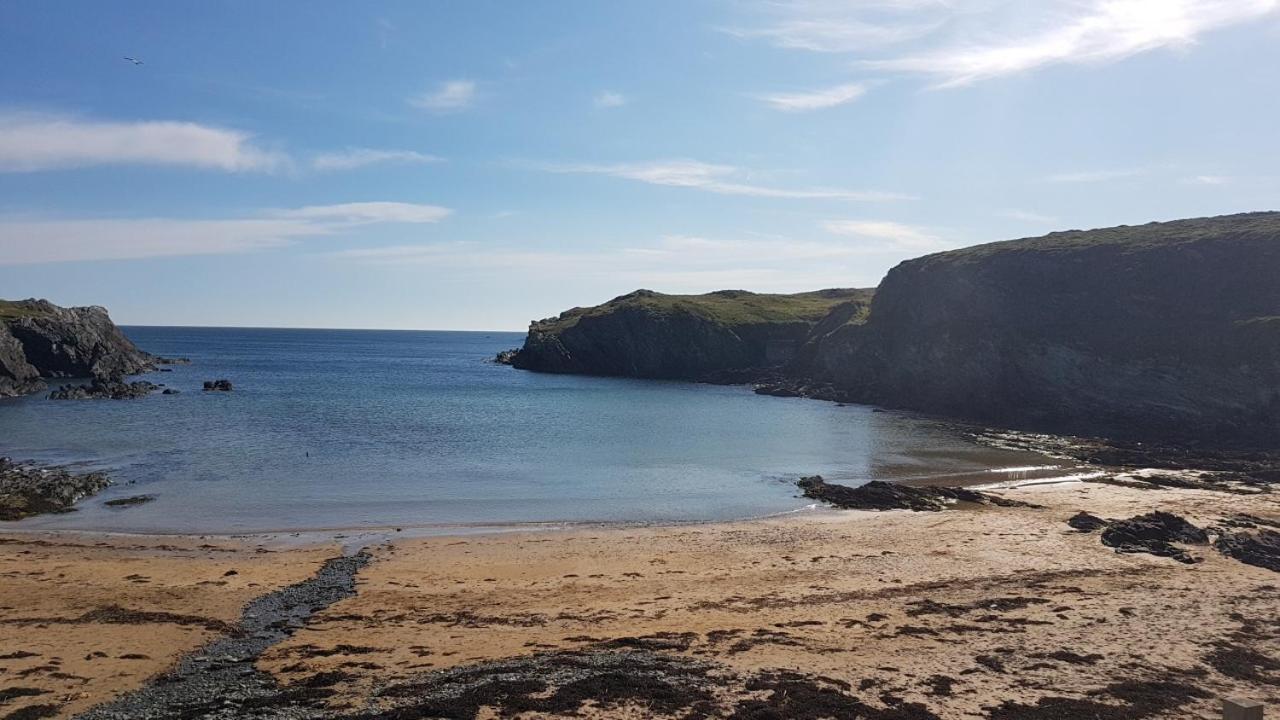 Cynefin- 3 Bed, 2 Bath-1 X En-Suite, Detcahed Bunglaow- Pet Friendly Trearddur Exteriör bild